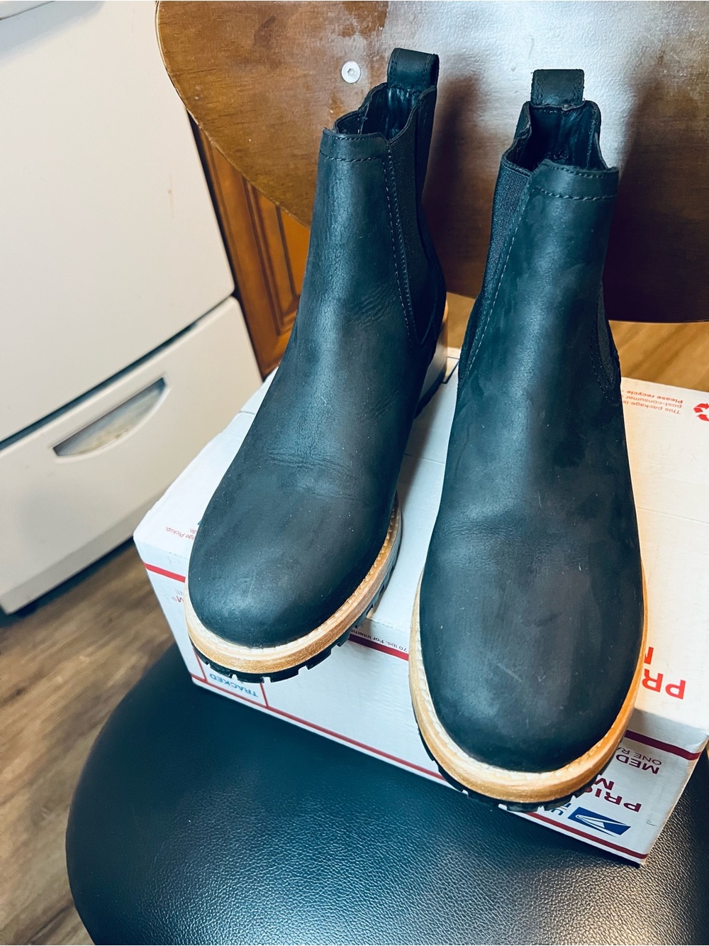 Patina Portland Leather Goods Classic Chelsea Boots Black Lug Sole women’s9 NWOB